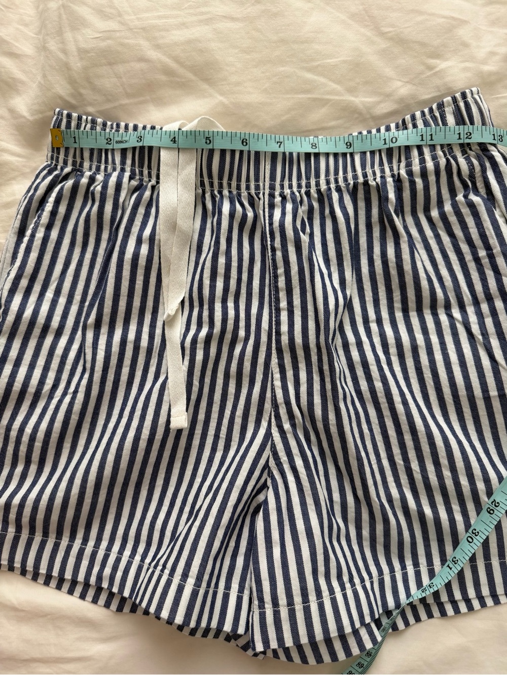 Uniqlo Women’s Cotton Easy Shorts in Blue Stripe - Picture 10 of 12